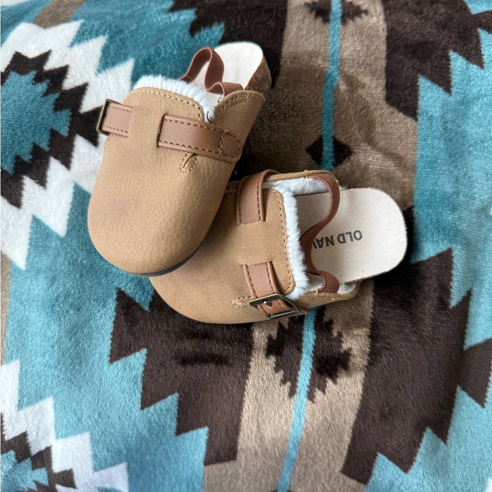 Old Navy Tan Kids Slippers with Faux Fur Lining
